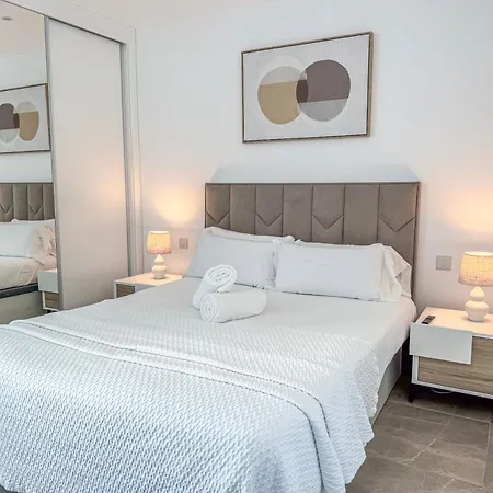 E1 & Style - Gym & 4* Gibraltar